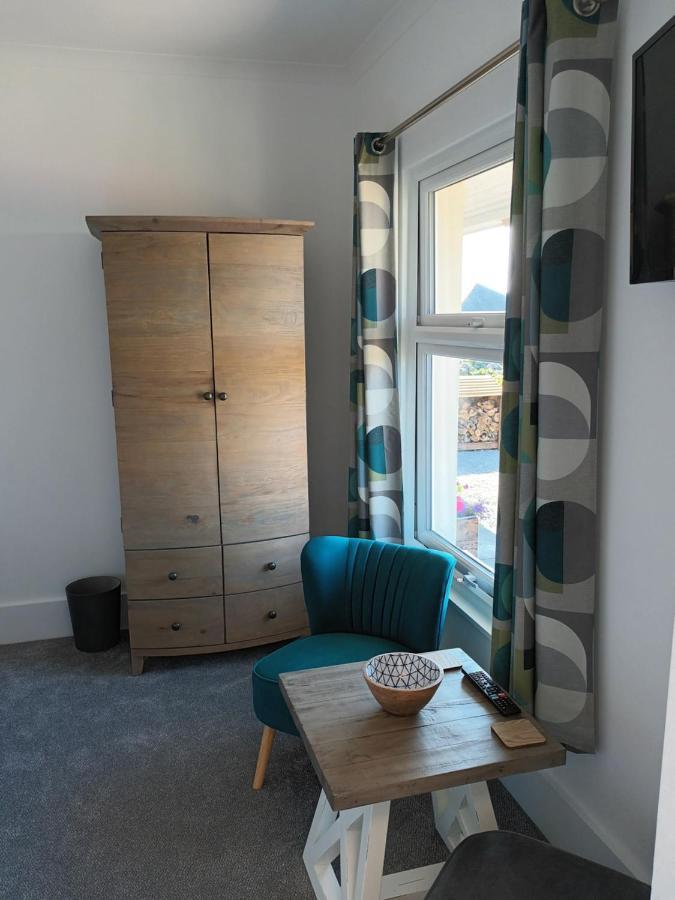 Contemporary One Bed Studio. Sea Views And Parking Westward Ho!  Eksteriør billede