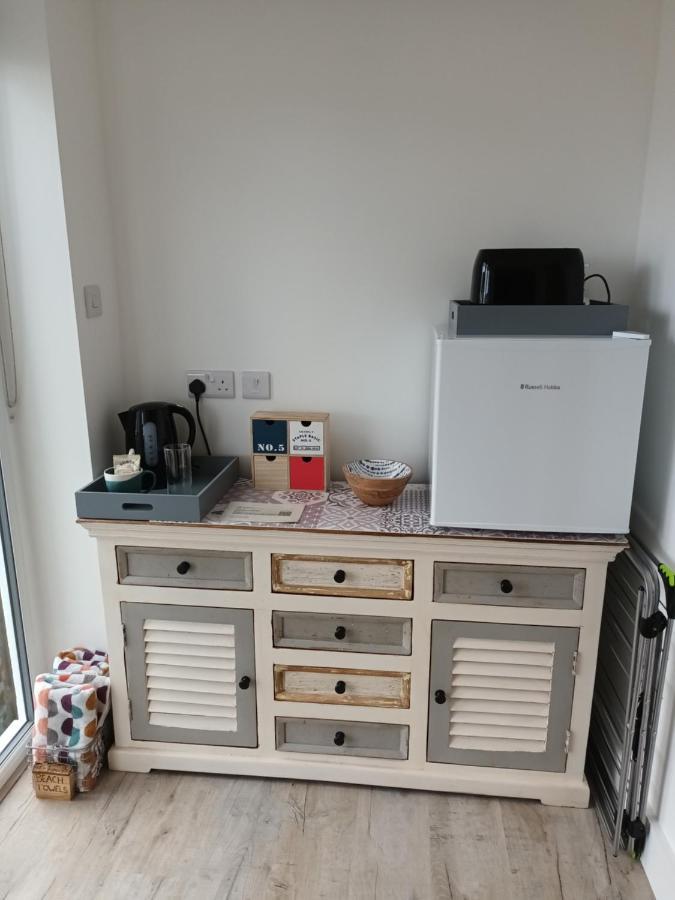 Contemporary One Bed Studio. Sea Views And Parking Westward Ho!  Eksteriør billede